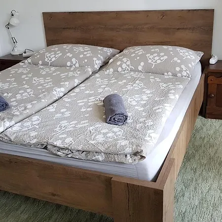 Naperkely